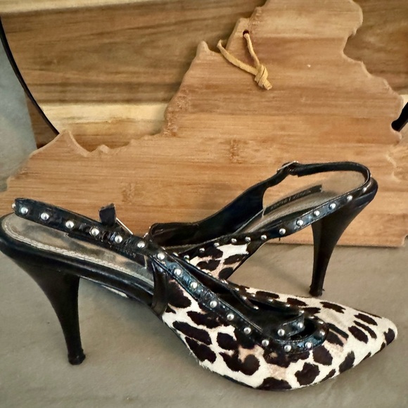 White House Black Market Brown and Black Stiletto Heels - Picture 6 of 15